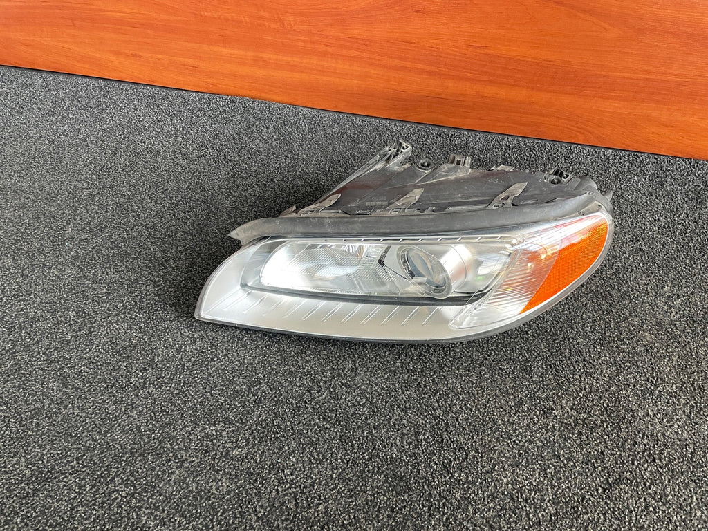 Frontscheinwerfer Volvo Xc70 31214347 Xenon Ein Stück (Rechts oder Links) SCH2370000429ip