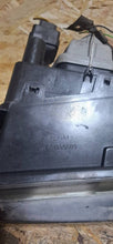 Laden Sie das Bild in den Galerie-Viewer, Frontscheinwerfer Alfa Romeo 166 Ein Satz Scheinwerfer Headlight SCH3232041658ao