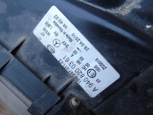 Laden Sie das Bild in den Galerie-Viewer, Frontscheinwerfer Mercedes-Benz Mb A9408200361 Links Scheinwerfer Headlight