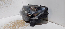 Laden Sie das Bild in den Galerie-Viewer, Frontscheinwerfer Toyota Proace City Box 9835780680 Rechts Headlight SCH2689629193to