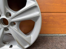 Laden Sie das Bild in den Galerie-Viewer, 1x Alufelge 17 Zoll 7.5&quot; 5x108 52 5ET Glanz Silber CJ5C-1007-B2B Ford Kuga