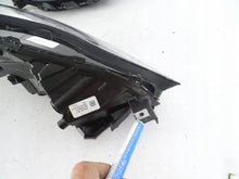 Laden Sie das Bild in den Galerie-Viewer, Frontscheinwerfer Tesla 3 1077375-00-3 Links Scheinwerfer Headlight