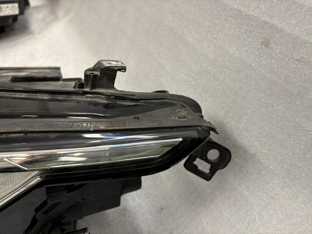 Frontscheinwerfer VW Golf VIII 5H1941005B 5H1941029C LED Ein Satz Headlight SCH1108857101xi