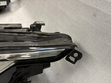 Laden Sie das Bild in den Galerie-Viewer, Frontscheinwerfer VW Golf VIII 5H1941005B 5H1941029C LED Ein Satz Headlight SCH1108857101xi