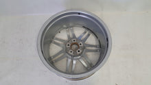 Laden Sie das Bild in den Galerie-Viewer, 1x Alufelge 18 Zoll 7.0" 5x112 43ET Glanz Silber 8U0601025 Audi Q3 Rim Wheel FEL4161753783vk