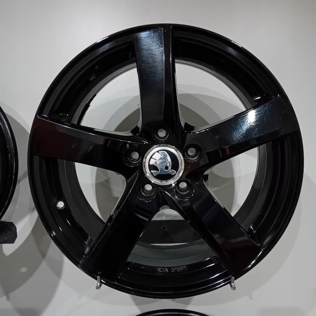 4x Alufelge 17 Zoll 7.5" 5x112 40ET Glanz Schwarz KBA51891 Skoda Superb Iii FEL1491280802zm
