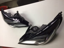 Load image into Gallery viewer, Frontscheinwerfer Opel Astra K Ein Stück (Rechts oder Links) Headlight SCH1872602187lg