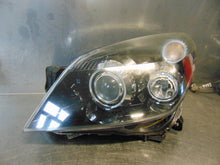 Load image into Gallery viewer, Frontscheinwerfer Opel Astra H 13252433 Xenon Links Scheinwerfer Headlight SCH8968684329af