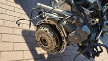Laden Sie das Bild in den Galerie-Viewer, Motor Mercedes-Benz W176 270910 1.6 CGI 87TKm Benzin Engine Unkomplett MOT7686658903da