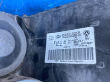 Load image into Gallery viewer, Frontscheinwerfer VW Caddy III 2K1941016B Rechts Scheinwerfer Headlight SCH6014757954ga