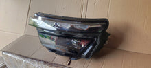 Laden Sie das Bild in den Galerie-Viewer, Frontscheinwerfer Skoda Kamiq 657941015B 658941015B LED Links Headlight SCH6463720318zx