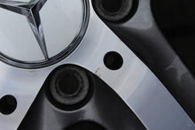 Laden Sie das Bild in den Galerie-Viewer, 4x Alufelge 18 Zoll 8.0" 5x112 43ET Glanz Schwarz A2134013200 Mercedes-Benz W213 FEL3155337267ml