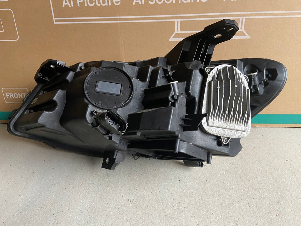 Frontscheinwerfer Mercedes-Benz Cla C117 A1178206861 Rechts Headlight SCH8612328367wp