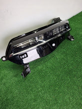 Laden Sie das Bild in den Galerie-Viewer, Frontscheinwerfer Renault Megane E-Tech 260607213R LED Links Headlight SCH3071003944sj