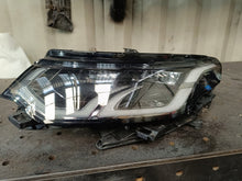 Load image into Gallery viewer, Frontscheinwerfer Land Rover I Sport Discovery L550 MK7213W030 LED Links SCH1240436739kq