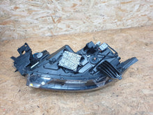 Laden Sie das Bild in den Galerie-Viewer, Frontscheinwerfer Mitsubishi Outlander III ECM921-22E20 Rechts Headlight