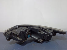Laden Sie das Bild in den Galerie-Viewer, Frontscheinwerfer Honda Hr-V LED Rechts Scheinwerfer Headlight