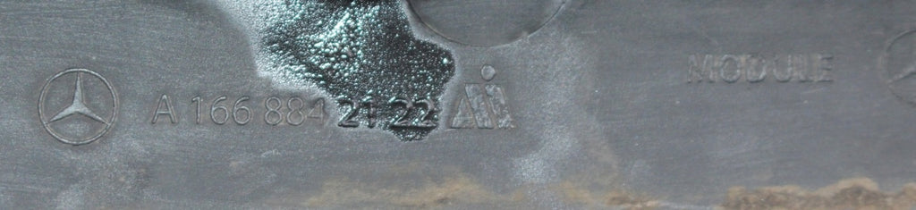 Rückleuchte Mercedes-Benz A1668200756 A1668842122 A1668800724 A0999068101 Links