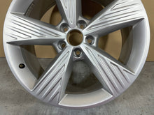 Laden Sie das Bild in den Galerie-Viewer, 1x Alufelge 19 Zoll 8.0" 5x112 89A601025B Audi E-Tron Sportback Q4 Rim Wheel FEL1183207210zl