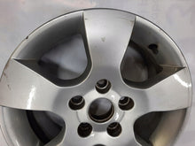 Laden Sie das Bild in den Galerie-Viewer, 1x Alufelge 15 Zoll 6.5&quot; 5x112 50ET Glanz Silber 1Z0601025 Skoda Octavia Ii