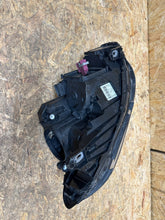 Load image into Gallery viewer, Frontscheinwerfer Mercedes-Benz W246 A2468207261 Rechts Scheinwerfer Headlight SCH5095395645rt