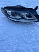 Laden Sie das Bild in den Galerie-Viewer, Frontscheinwerfer VW Passat Cc 3C8941032H Xenon Rechts Scheinwerfer Headlight SCH3683941832id