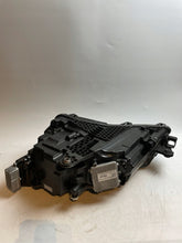 Laden Sie das Bild in den Galerie-Viewer, Frontscheinwerfer Skoda Superb III 3V1941016D LED Rechts Scheinwerfer Headlight