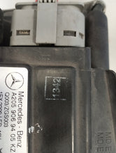 Laden Sie das Bild in den Galerie-Viewer, Frontscheinwerfer Mercedes-Benz Coupe A2059069305 LED Rechts oder Links SCH9974148629rq