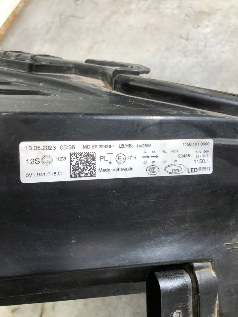 Frontscheinwerfer Skoda Superb III 3V1941015C Links Scheinwerfer Headlight