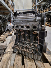 Load image into Gallery viewer, Motor Audi Seat VW A3 Leon CXX 1.6 TDI 56TKm 2018 Diesel Engine Unkomplett