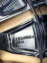 Load image into Gallery viewer, 1x Alufelge 17 Zoll 6.5" 5x112 44ET Glanz Schwarz A1774010200 Mercedes-Benz FEL5767519456vz