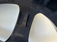 Laden Sie das Bild in den Galerie-Viewer, 1x Alufelge 18 Zoll 7.5&quot; 5x108 30760053, 31373099 Volvo V40 Rim Wheel