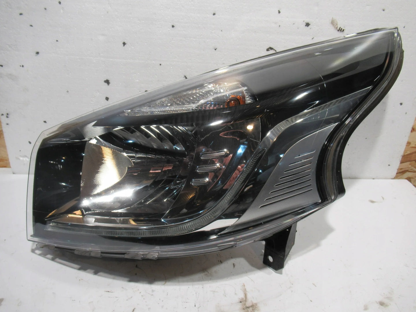 Frontscheinwerfer Renault Trafic III 260609947 Links Scheinwerfer Headlight SCH1549108426jn