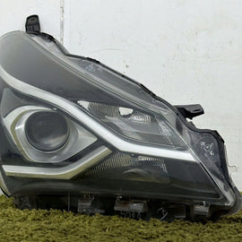 Frontscheinwerfer Toyota Yaris LED Rechts Scheinwerfer Headlight SCH5508106489zz