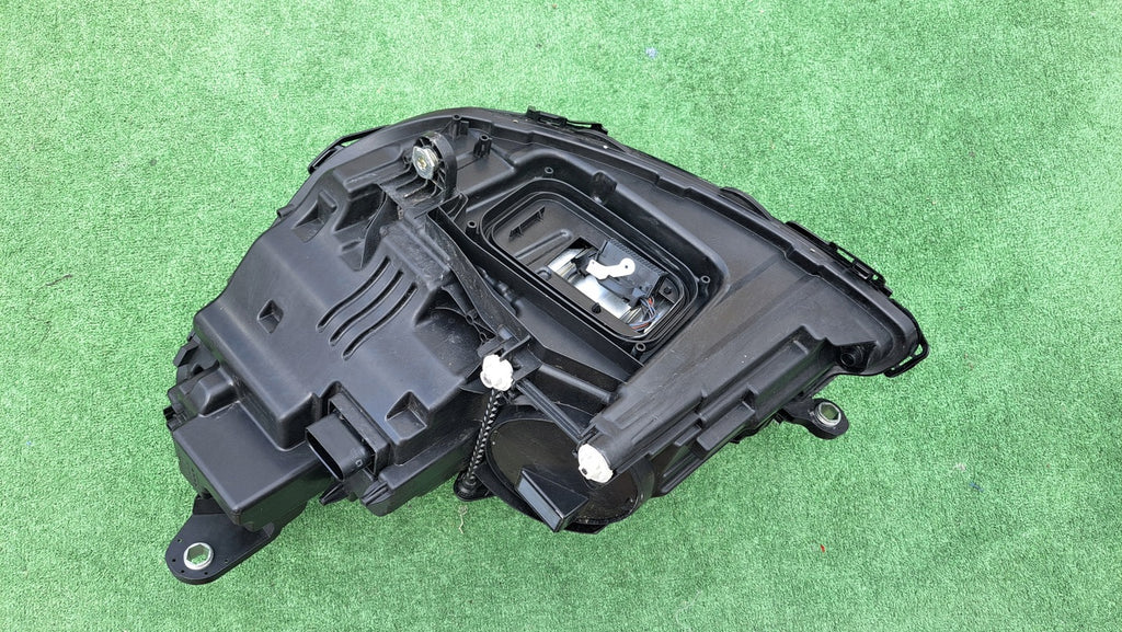 Frontscheinwerfer Mercedes-Benz W213 A2139069209 LED Rechts Headlight SCH8194967694mi
