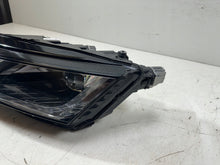 Laden Sie das Bild in den Galerie-Viewer, Frontscheinwerfer Skoda Octavia IV 5E4941015A LED Links Scheinwerfer Headlight SCH6043097259sj