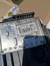 Laden Sie das Bild in den Galerie-Viewer, Frontscheinwerfer VW Passat 89312660 Rechts Scheinwerfer Headlight SCH7564763098rn
