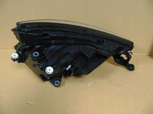 Laden Sie das Bild in den Galerie-Viewer, Frontscheinwerfer Skoda Kamiq 655941015C Full LED Ein Stück (Rechts oder Links) SCH6566364117kd