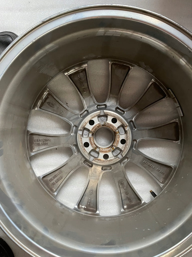 1x Alufelge 19 Zoll 8.0" 5x108 52 5ET Glanz Silber HJ5J-1007-T1 Ford Kuga FEL9388440566et