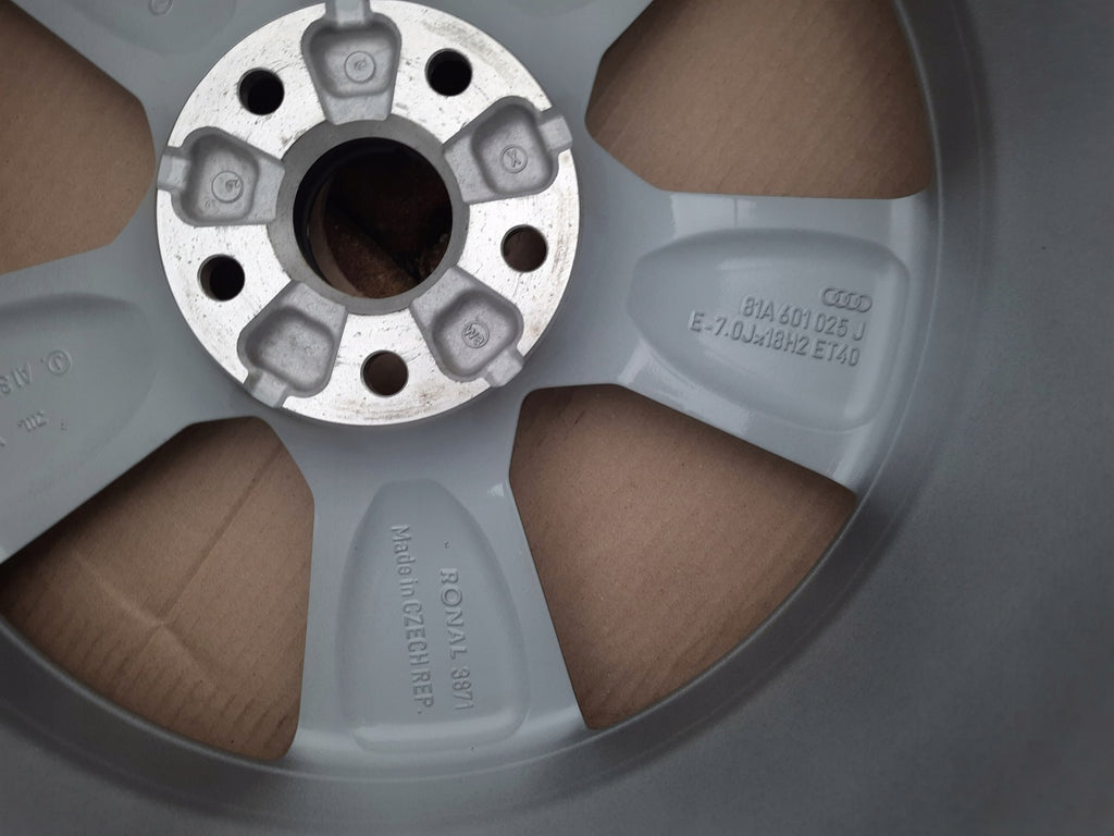 1x Alufelge 18 Zoll 7.0" 5x112 40ET 81A601025J Audi Q2 Rim Wheel FEL5871534172uy