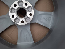 Laden Sie das Bild in den Galerie-Viewer, 1x Alufelge 18 Zoll 7.0" 5x112 40ET 81A601025J Audi Q2 Rim Wheel FEL5871534172uy