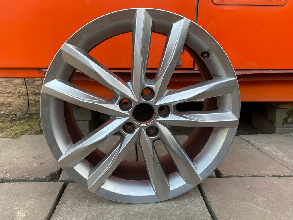 1x Alufelge 17 Zoll 7.0" 5x100 2G0601025J VW Rim Wheel FEL6192658500ep