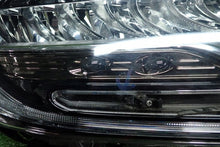 Load image into Gallery viewer, Frontscheinwerfer Honda Cr-V V Crv Rechts Scheinwerfer Headlight SCH2535037069eg