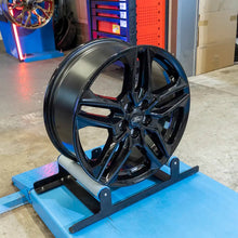 Laden Sie das Bild in den Galerie-Viewer, 4x Alufelge 18 Zoll 7.5" 5x108 55ET EM2C-J1A Ford Tourneo Mondeo I Galaxy FEL8654657489vd