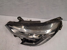 Laden Sie das Bild in den Galerie-Viewer, Frontscheinwerfer Renault Clio V 260604183R Full LED Links Headlight