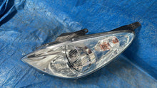 Load image into Gallery viewer, Frontscheinwerfer Hyundai I20 92101-4P000 Links Scheinwerfer Headlight