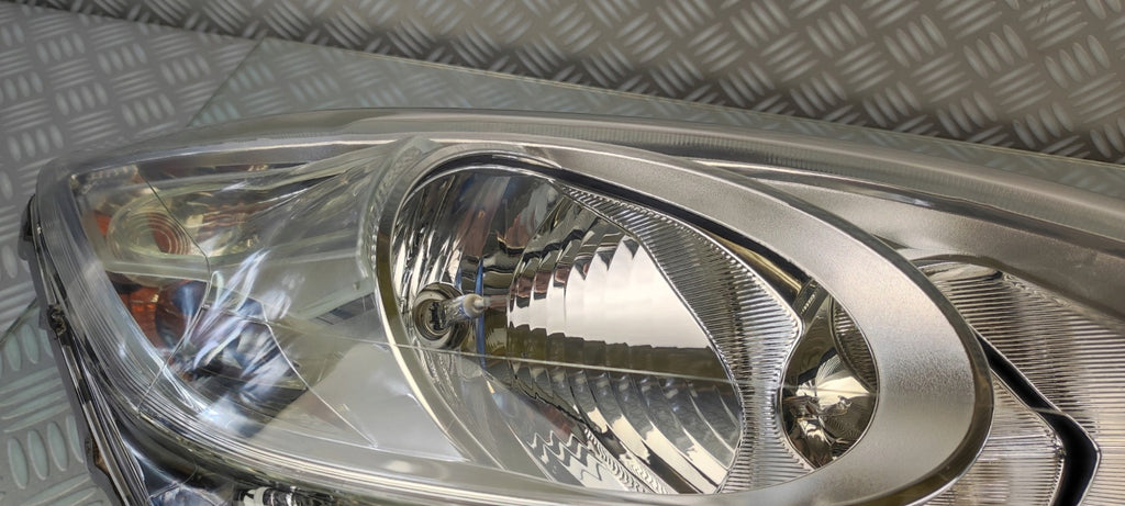 Frontscheinwerfer Ford C-Max Ein Satz Scheinwerfer Headlight SCH6407763959id