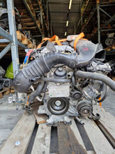 Laden Sie das Bild in den Galerie-Viewer, Motor Mercedes-Benz 264915 1.5 43TKm 2019 Benzin Engine Komplett