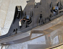 Laden Sie das Bild in den Galerie-Viewer, Frontscheinwerfer BMW 5 F11 F10 1EL010131-52 Xenon Rechts Scheinwerfer Headlight SCH5221015080tk