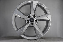 Laden Sie das Bild in den Galerie-Viewer, 4x Alufelge 19 Zoll 7.0" 5x112 43ET Glanz Silber Audi Q3 Rim Wheel FEL4590280503ks